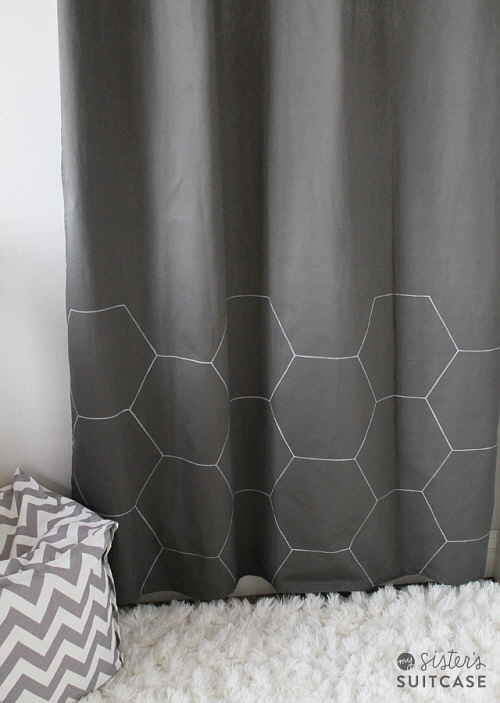 hexagon-pattern-curtain