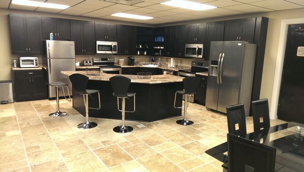 PAY-The-large-kitchen