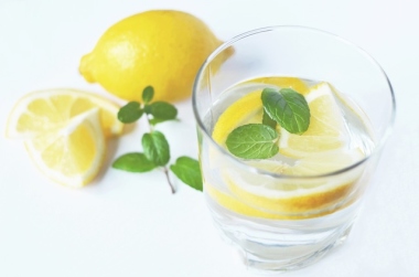 water-drink-fresh-lemons-380x251