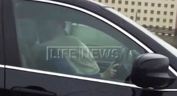 Couple-filmed-allegedly-having-sex-whilst-DRIVING-a-car