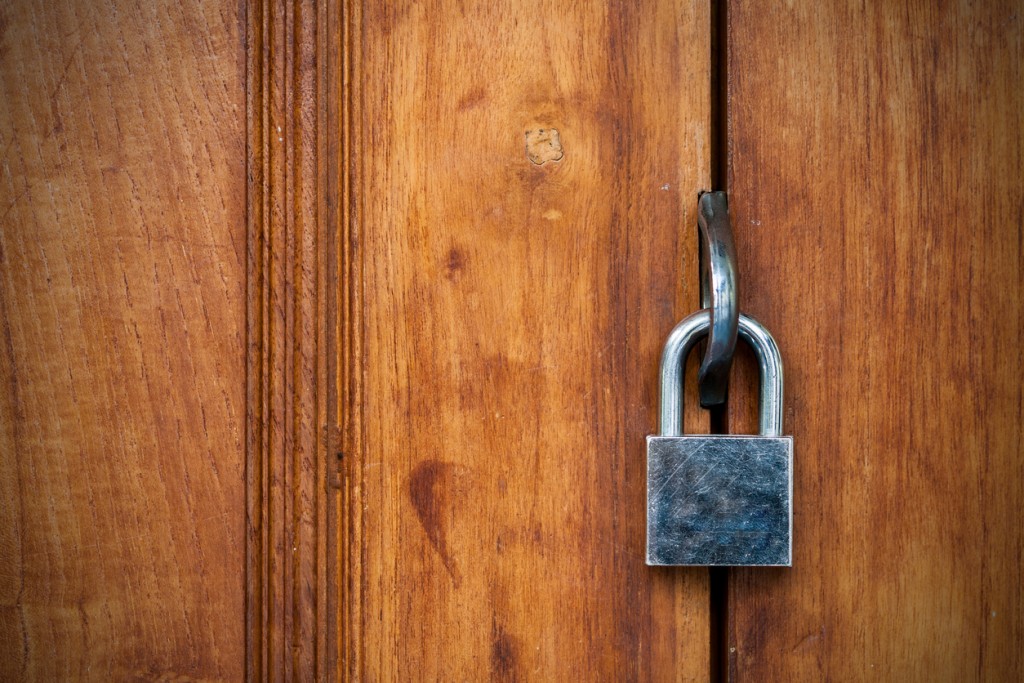 Closed wood lock door security