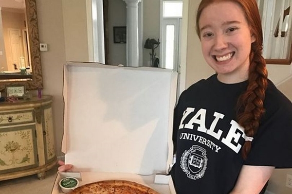 Girl-gets-accepted-into-Yale-by-writing-about-Papa-Johns-pizza