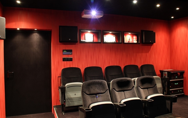 home-theater-873241_960_720
