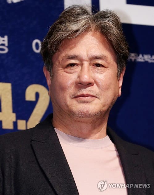 무려 26년 만에 드라마 주연으로 나온다는 역대급 배우