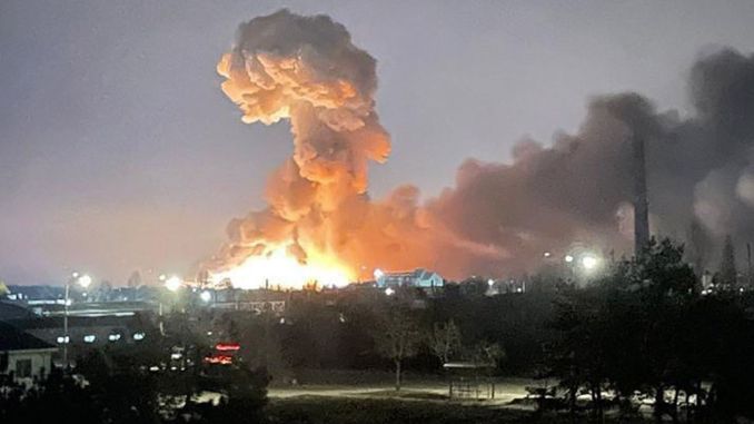 [속보] 러시아군, 체르노빌 진입해 핵 저장소 폭파 중