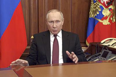 러시아의 우크라이나 침공에 대한 전세계적인 대러시아 제재가 잇따르자 푸틴 대통령이 최후의 카드를 만지작거리고 있다. 바로 핵 무기다. 푸틴 대통령은 27일(현지시간) TV 연설에서 “핵 억지력 부대의 특별