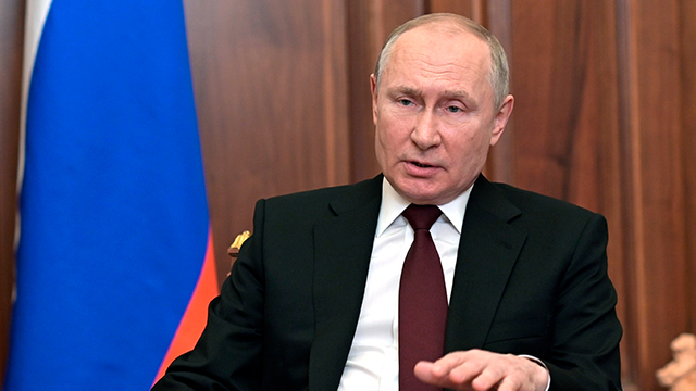 러시아와 전쟁 중인 우크라이나의 젤렌스키 대통령이 거듭 ‘종전’을 촉구했다. 젤렌스키 대통령은 지난 20일(현지시간) 미국 CNN 방송 인터뷰를 통해 “푸틴 대통령과 협상할 준비가 돼있다”고 전