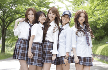 최근 한국인들을 충격에 빠트린 일본 10대 여학생들의 놀이 문화