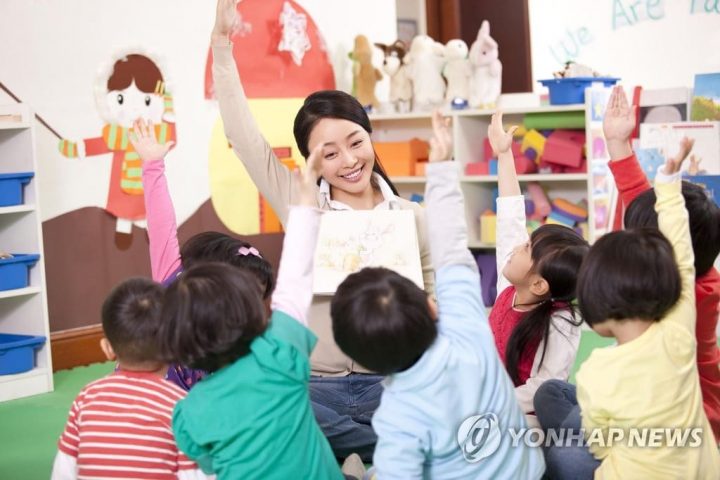 '페.미.니.즘 신봉자'가 유치원 교사가 되면 벌어지는 상황 (+SNS)