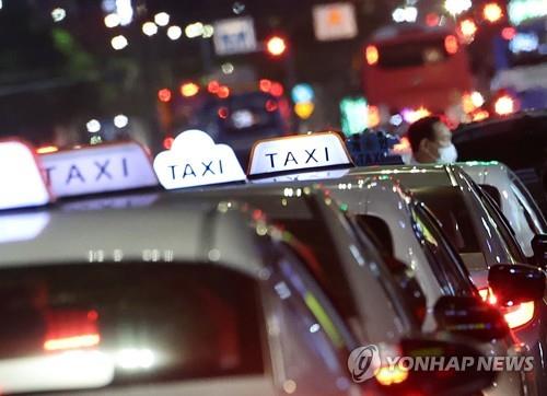 [속보] 택시난 해소하기 위해 택시요금 인상 발표