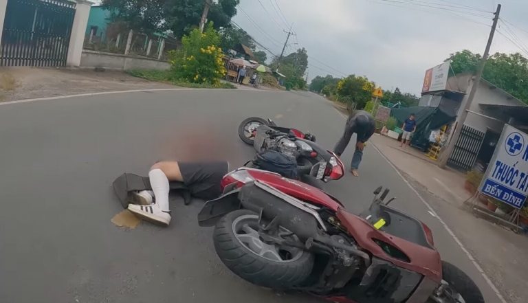 노홍철 빠니보틀 유튜브 촬영 중 베트남에서 교통사고 처참한 현장 (사진)