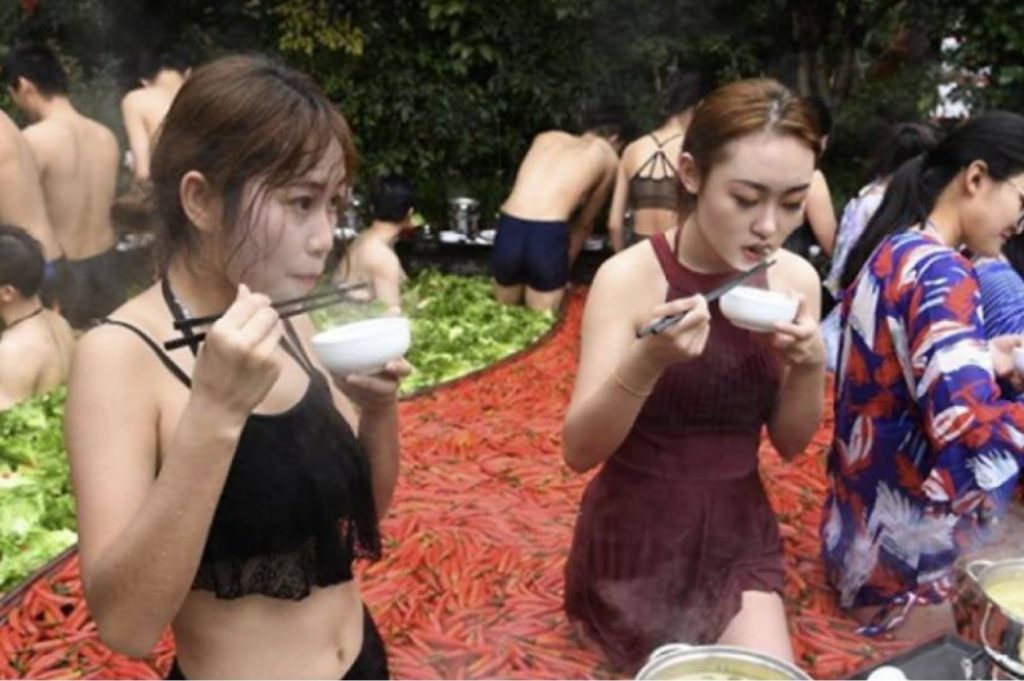트위터 중국 웨이보 유행 남녀 혼탕 훠궈 온천 근황
