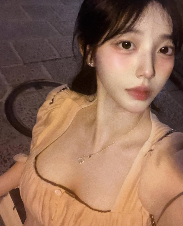 치지직 난리나게 만든 존예 신입 여캠 일로하