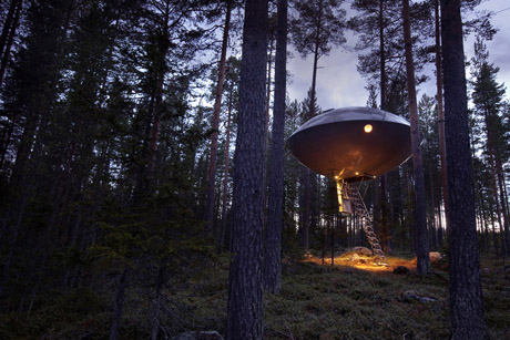 UFO(출처://treehotel.se)
