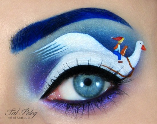 makeup-artist-turns-her-eyelids-into-works-of-art-nills