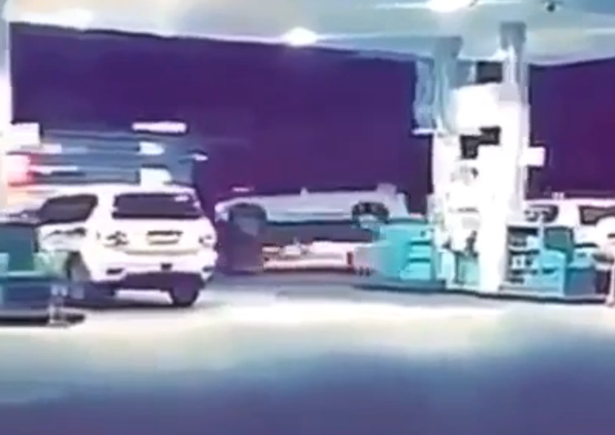 dubai-two-wheel-car-petrol-station