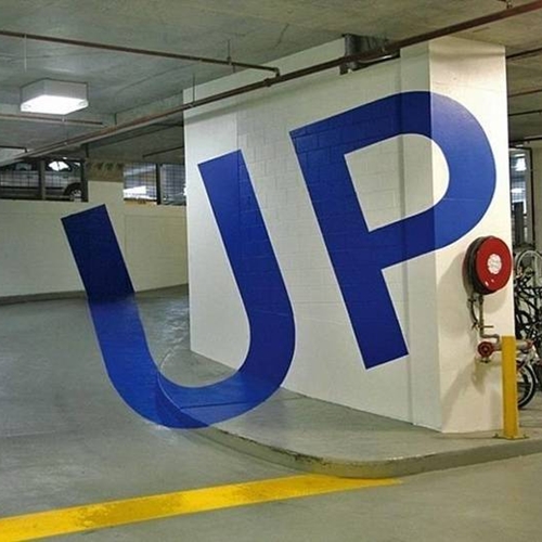 11.-This-parking-garage-sign-that-jumps-straight-out-at-you.