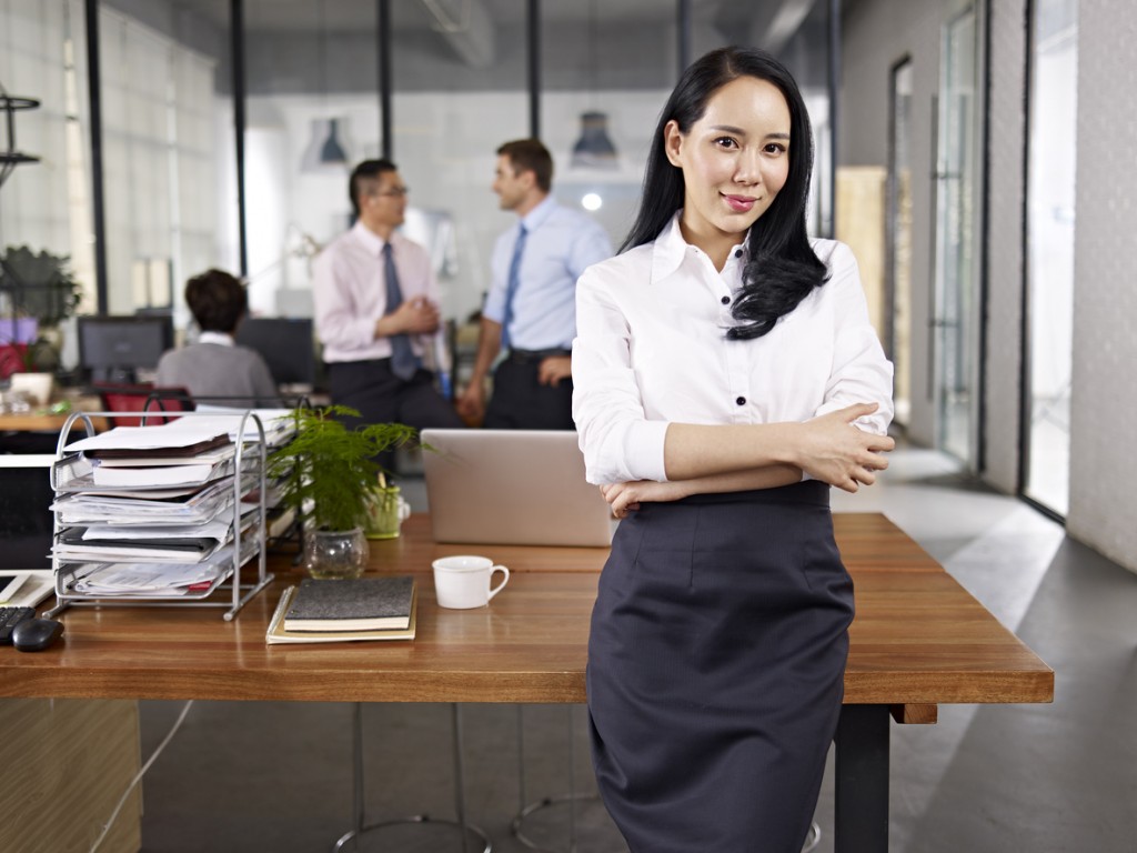 portrait of young asian business woman