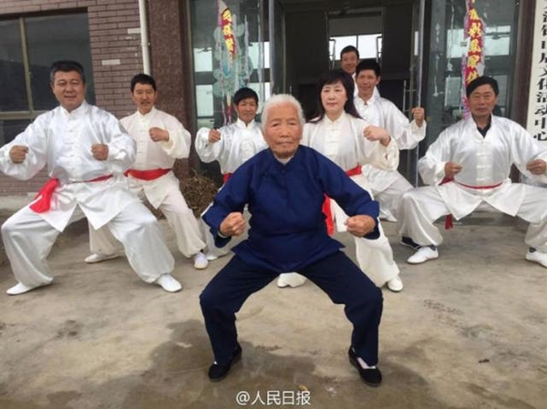 kung_fu_granny2