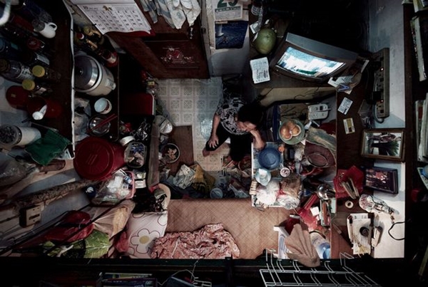Shocking-aerial-photos-of-cramped-Hong-Kong-apartments-Hong-Kong-22-Feb-2013 (4)
