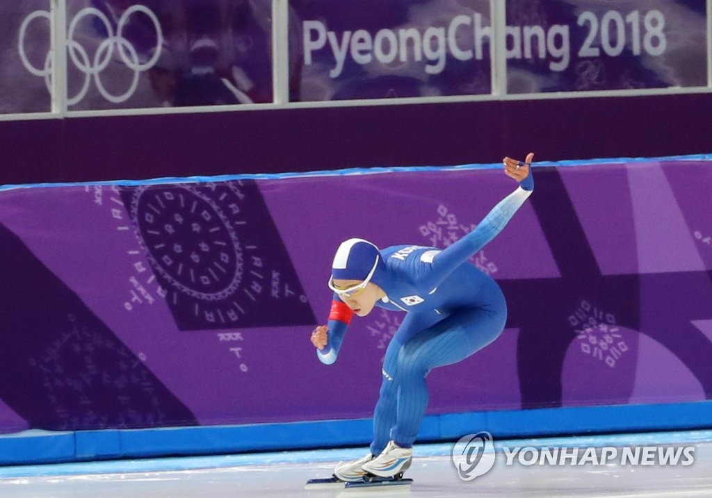 2018 평창동계올림픽 스피드스케이팅 여자 500m에서 은메달을 획득, 아시아 선수 최초로 역대 3번째 3개 대회 연속 메달을 목에 건 이상화.
이상화는 지난 18일 강릉스피드스케이팅경기장에서 열린 평창올림픽 스피드