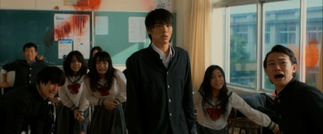 ‘오징어게임’은 넷플릭스 한국 시리즈 최초로 드라마 부분 1위에 오르는 기염을 토하며 인터넷을 뜨겁게 달구고 있다.
그런데 이 사실을 배 아파한 이들이 있다. 바로 일본인들이다.
일본 누리꾼들은 ̶