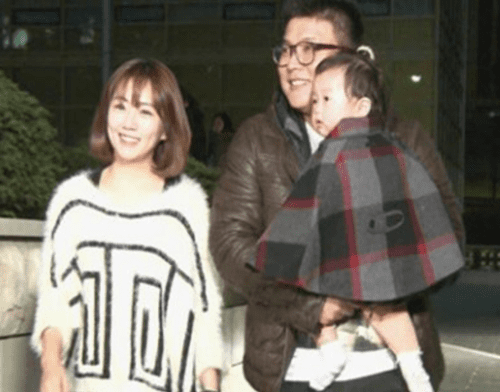KBS2 ‘슈퍼맨이 돌아왔다’에 새로운 가족이 합류한다.
20일 엑스포츠뉴스의 보도에 따르면, 전 야구선수 김태균과 전 스포츠 아나운서이자 그의 아내인 김석류가 ‘슈퍼맨이 돌아왔다’에 합류할 예정�