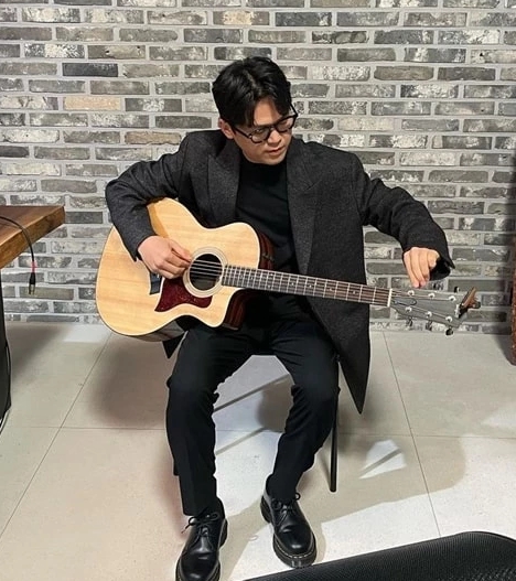 이병호 기타리스트 이승기 후크엔터테인먼트 폭로 동참