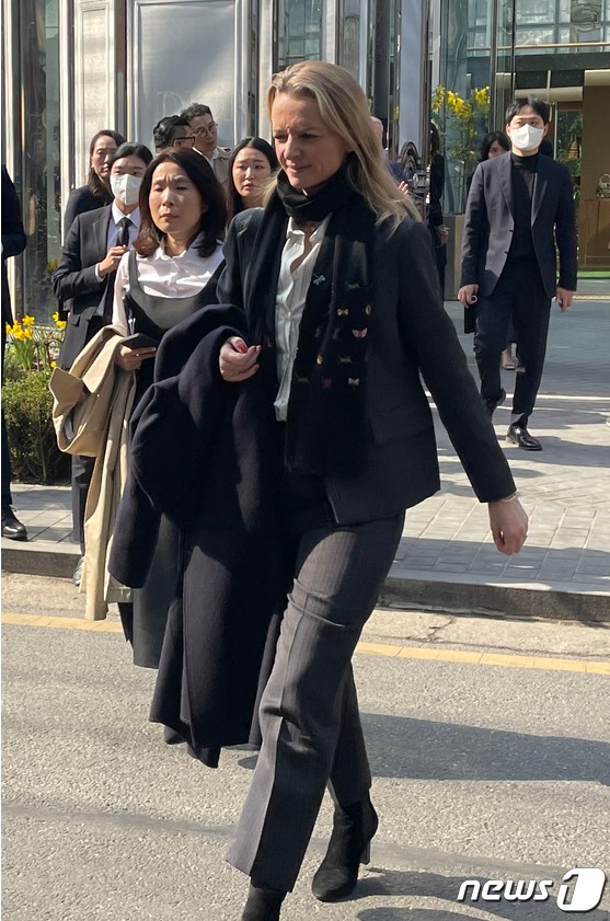 세계 1위 부자 루이비통 아르노 회장 한국 방문 직후 제일 먼저 했다는 행동 (사진) 